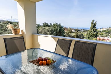 Villa 3 Bedrooms shared Pool 1st Floor