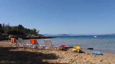 Electra Beachfront Villa - Image 5