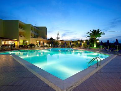 Eleftheria Hotel Chania - Image 6