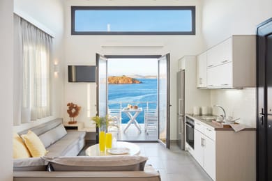 Eleia Seafront Rooms & Villas - Image 5