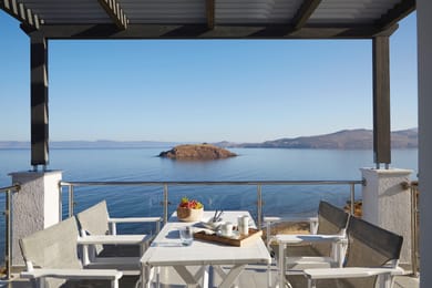 Eleia Seafront Rooms & Villas - Image 3