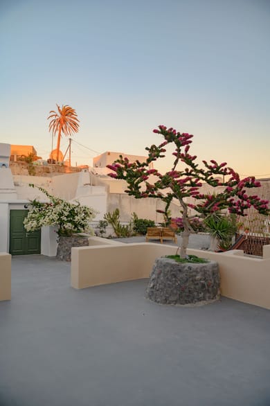 Elements Cave Suites - Image 7