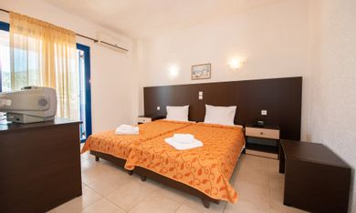 Elena Hotel - Image 6