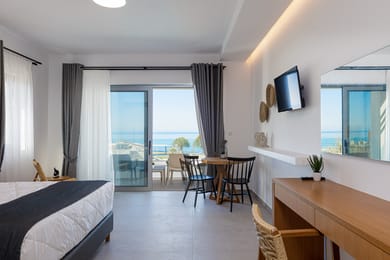 Eleven Boutique Suites - Image 5