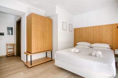 Deluxe Double Room D2