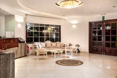 Elina Hotel - Image 3