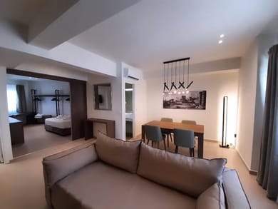 Master Suite | City View