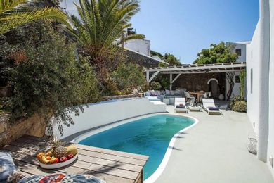 Villa Generosity