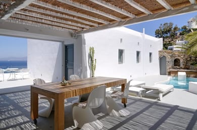 Villa Generosity