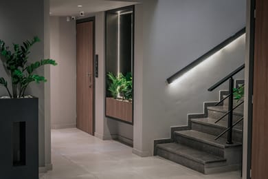 Elizabeth Queen Luxury Rooms - Image 5