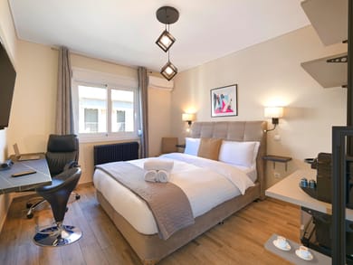 Penthouse Studio w/ 80sqm Terrace & Parking