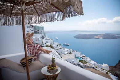 El Verano Sunset | Suite with Outdoor Jacuzzi Caldera View