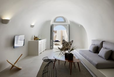 Executive One-Bedroom Cave Suite