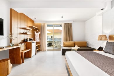 Triple Room Garden View with Jacuzzi