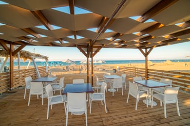 Emi Seaside - Image 4