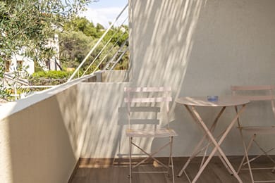 Enalis Studios & Apartments - Image 5