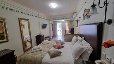 Enavlion Hotel Batagianni - Image 2