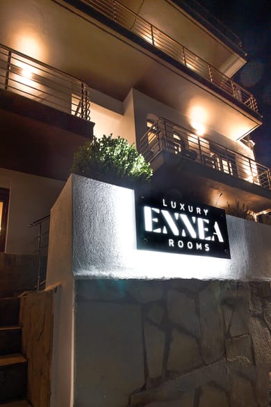 9 Ennea Luxury Rooms - Image 2