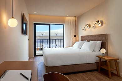 Enorme Epavli Urban Living - Image 7