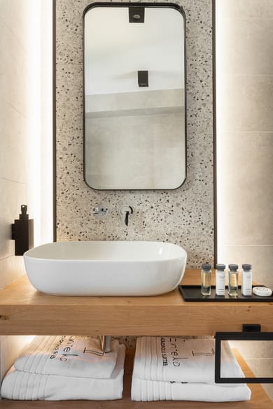 Deluxe Rooms With Balcony B_10 C _11