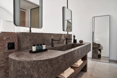 Pool Suite