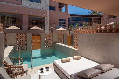 Signature Private Lagoon Swim Up & Sea View Overflow Heated Tub – Adults Only Complex