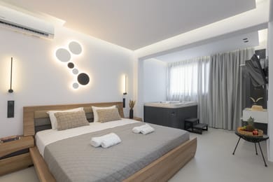 King Suite With Inner Hot Tub