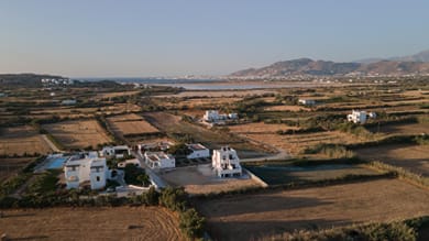 Esperos Premium Suites - Image 2