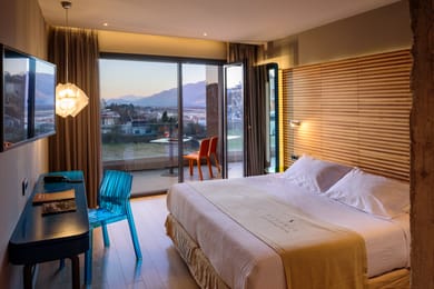 Premier Double Room with Mountain View