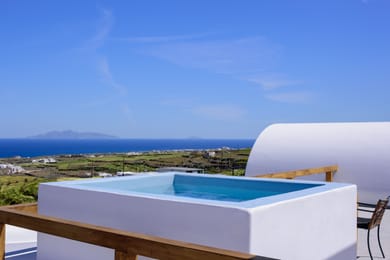 Elite Suite with Jacuzzi and Sea View