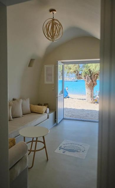 Villa Aqua Blue 1
