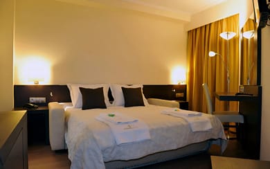 Europa Hotel - Image 2