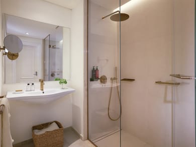 Deluxe Suite Main Building Sea View