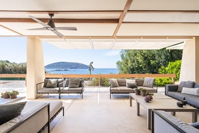 The Every Athens Beachfront Retreat - Image 5