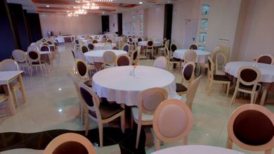 Evia Hotel & Suites - Image 3