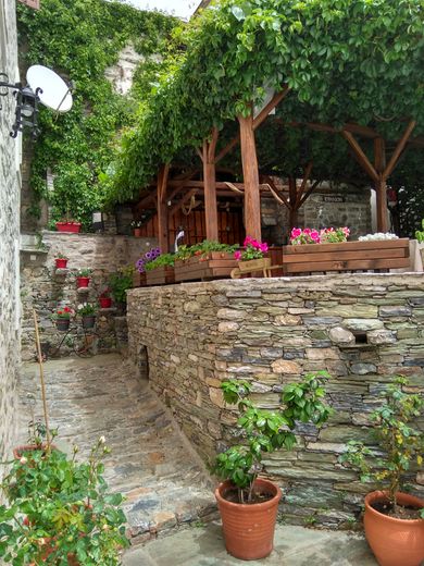 Evilion Traditional Mansion Makrynitsa - Image 3