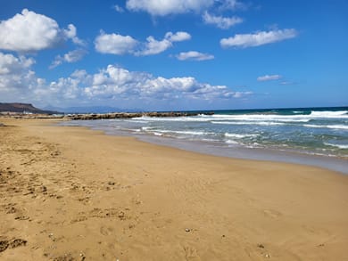 Evina Rooms & Suites - Image 7