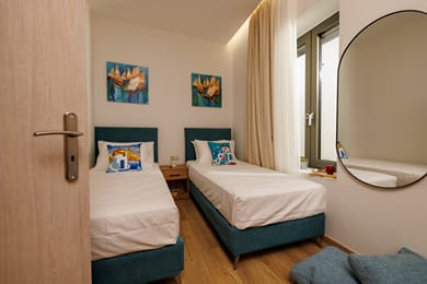 Evmaria Luxury Cottage - Image 7