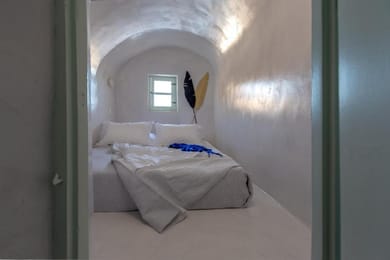 Deluxe Castle Suite(Emporeio Village)