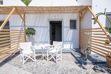 Superior Double Room with Sea View(Perissa Beach)