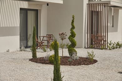 Casa Tsouka Seaside Aparthotel - Image 3