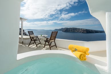 Senior Suite with Private Whirlpool & Caldera View