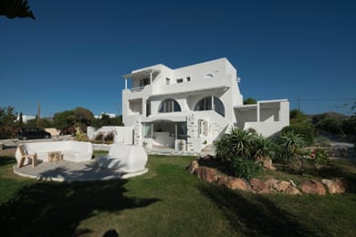 Faros Villa Small Hotel & Restaurant - Image 3