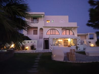 Faros Villa Small Hotel & Restaurant - Image 4