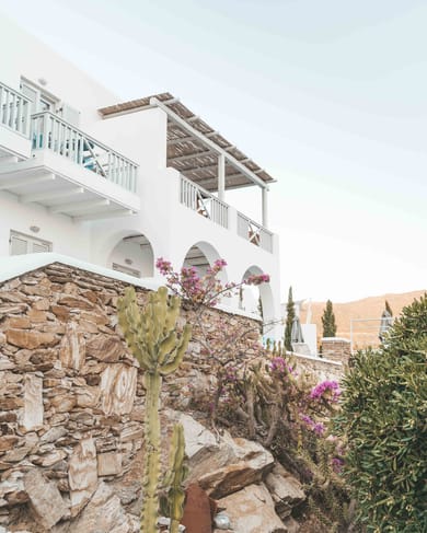 Far Out Hotel & Spa - Image 3