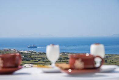 Fava Eco Suites Santorini - Image 4