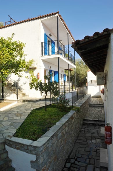 Fengeros Village - Image 4