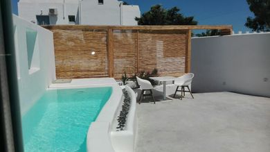 Junior suite with jetted Pool