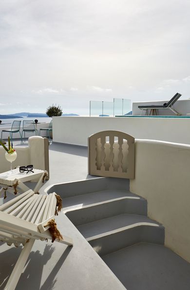 Cave Suite with outdoor heated private Jacuzzi