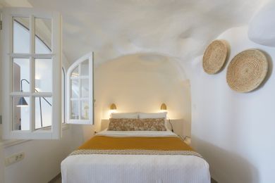 Grand Suite with outdoor heated Jacuzzi